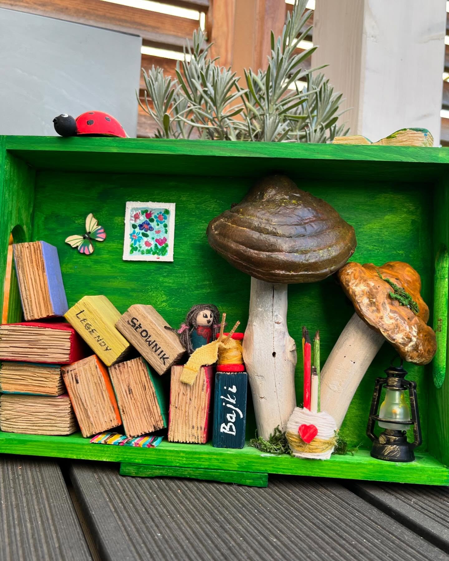 Biblioteczka pod Grzybem